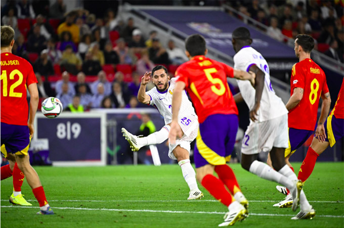 Màn Trình Diễn Xuất Sắc trong Trận Bán Kết Nations League